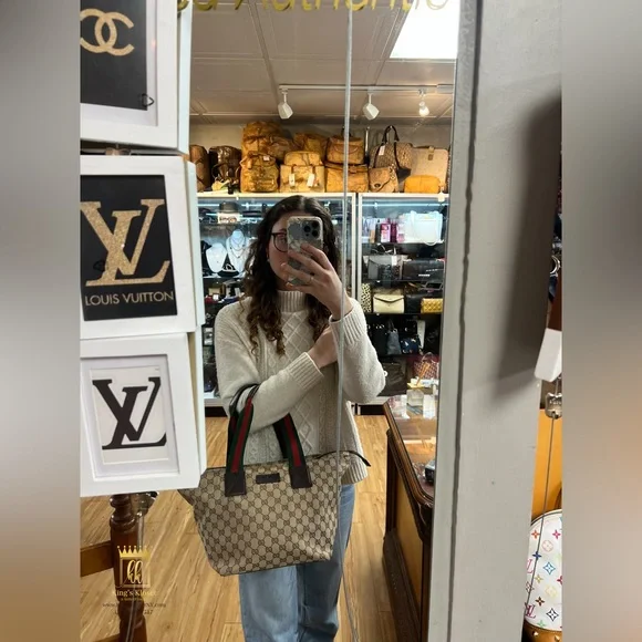 🤎SOLD🤎Gucci web GG sherryline tote bag - Picture 15 of 15